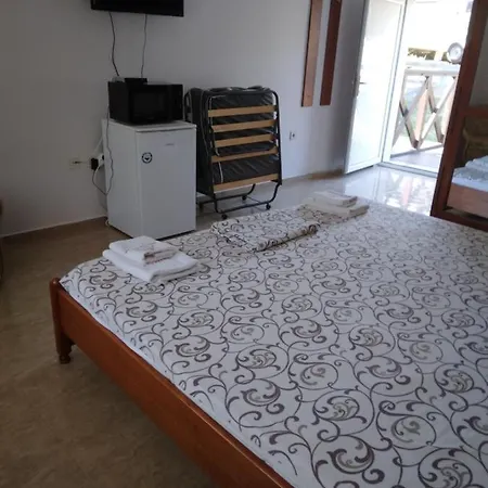 مكان تخييم Goldfish *