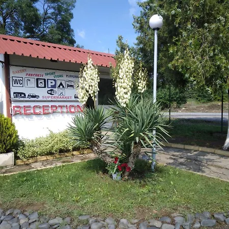 Goldfish مكان تخييم سوزوبول