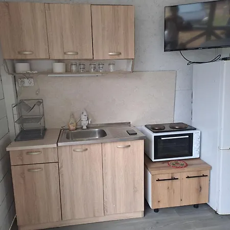 Goldfish مكان تخييم *